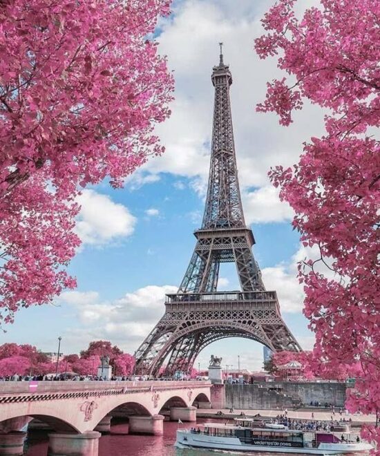 Romantic Paris Escape – 5 Days 4 Nights