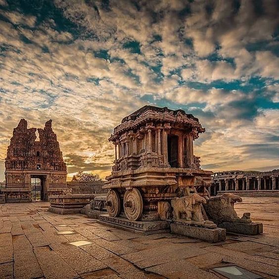 Hampi Day Tour – The Ancient Ruins (Affordable)