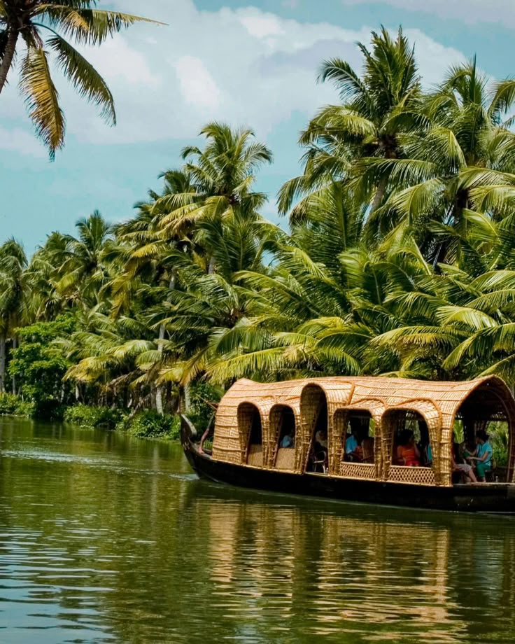 Serene Kerala – 4 Days 3 Nights (Affordable)